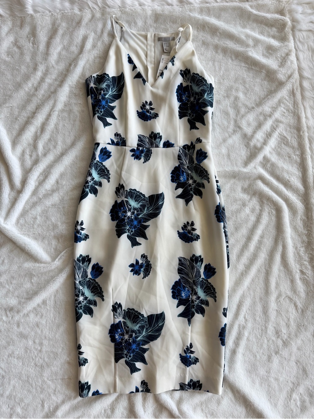 NWT H&M Floral V-Neck Sheath Bodycon Dress Size 6 White Blue Cocktail Party